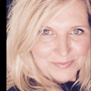 Meet your Posher, Mel